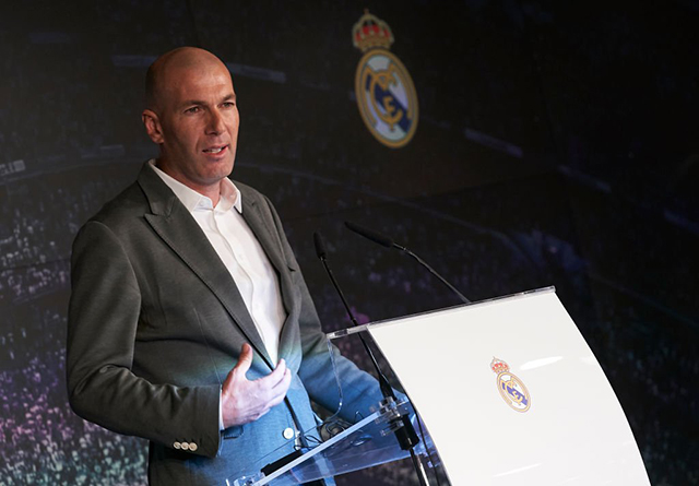 12/3/2018: Real sa thải Solari và bổ nhiệm Zidane theo bản hợp đồng tới năm 2022