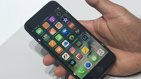 Sốc với iPhone 7 giảm giá chỉ còn 5 triệu đồng