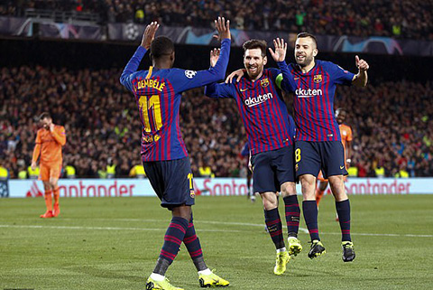 Messi góp công vào 4 trong số 5 bàn thắng cho Barca