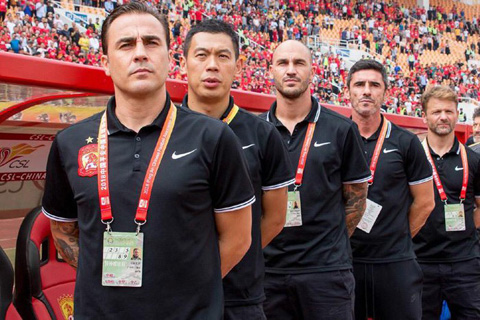 Canavaro hiện dẫn dắt Guangzhou Evergrande