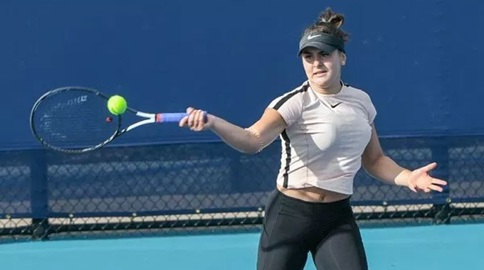 Bianca Andreescu hoãn trận ra mắt Miami Open vì mưa