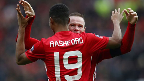 Rooney phát hiện ra điểm yếu của Rashford