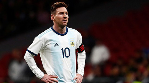 Messi bị troll khi 'tàng hình' ở ngày tái xuất ĐT Argentina