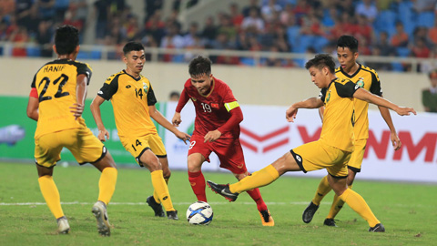 Với sự hưng phấn, Quang Hải (giữa) và các đồng đội sẽ đánh bại đối thủ khó chịu U23 Indonesia	Ảnh: TUẤN CƯỜNG
