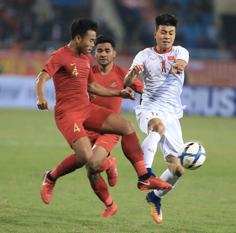 Rất khó để U23 Việt Nam có được cơ hội dứt điểm - Ảnh: Đức Cường