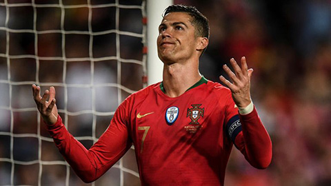 Ronaldo trở lại không giúp được nhiều cho Bồ Đào Nha