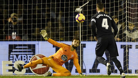 Ở mùa này, Ramos đá 10 quả penalty và thành công cả 10 trong màu áo Real và ĐT Tây Ban Nha
