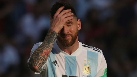 Messi: 'Con tôi thắc mắc vì sao người Argentina đòi giết tôi!'