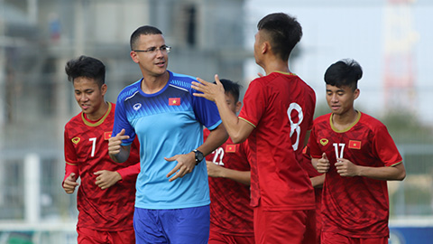 Cựu HLV thể lực ĐT Việt Nam, Willander Fonseca: 'Sẽ có một cầu thủ viết trang  sử mới cho bóng đá Việt Nam'