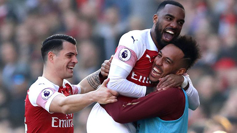 Emery tiết lộ Arsenal dồn toàn lực vào tháng 4