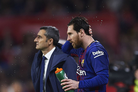 Giữa Messi và Valverde, Simeone chú ý tới Valverde nhiều hơn