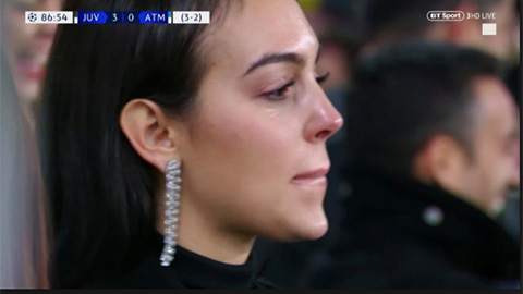 Bạn gái Ronaldo tiết lộ vì sao khóc trong trận Juve vs Atletico