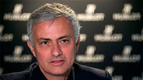 HLV Mourinho cảnh báo Liverpool và Man City trước vòng tứ kết Champions League