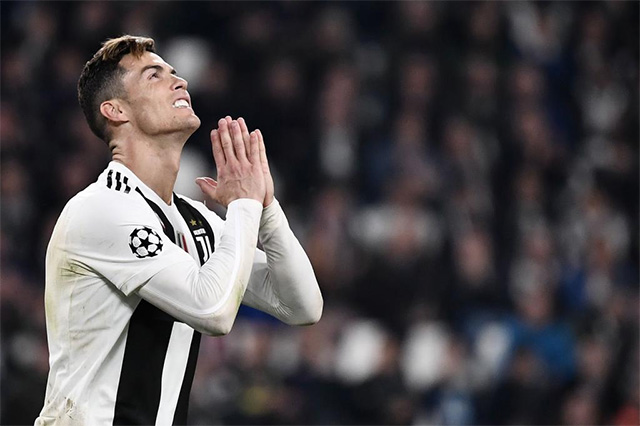 Sự tiếc nuối của Ronaldo sau 1 cơ hội bị bỏ lỡ