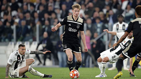 Cả Ajax và Willem II được lợi rất nhiều từ việc De Jong sang Ajax
