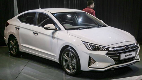 Hyundai Elantra 2019 bản nâng cấp, thiết kế 'hầm hố' giá bất ngờ