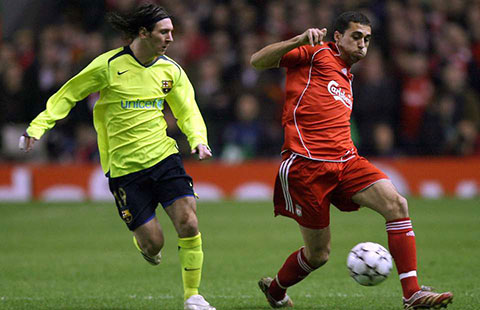 Rafe Benitez đã dùng Arbeloa để trói Messi năm 2007