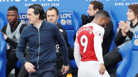 Arsenal: Cầu thủ bắt đầu hoài nghi về Emery