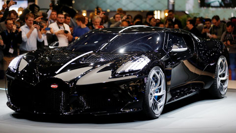Ronaldo sắm siêu xe Bugatti trị giá 11 triệu euro