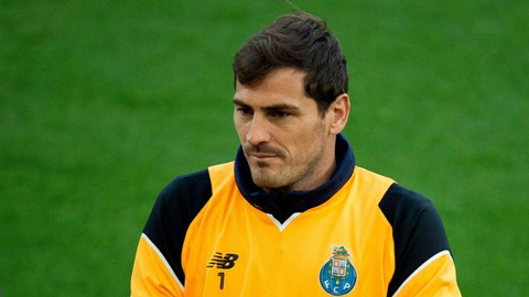 Casillas nhập viện vì đau tim