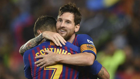 Messi bảo vệ Coutinho trước CĐV Barca