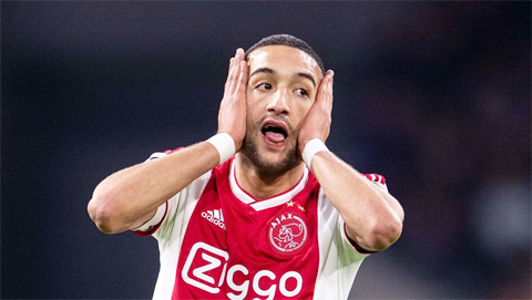 Ajax đối mặt bài toán 'tháng Ramadan'