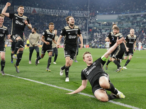 Ajax đã khiến cả châu Âu bất ngờ với những màn trình diễn siêu việt