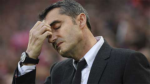Tại sao chiếc ghế của Valverde đang lung lay dữ dội?