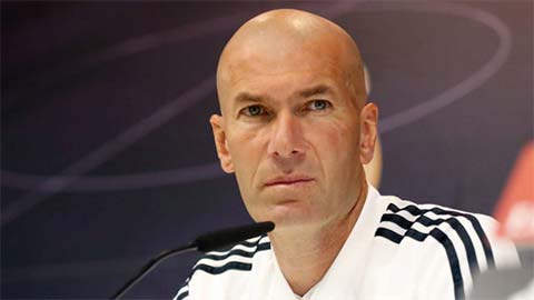 Zidane sẽ rời Real nếu mất kiểm soát phòng thay đồ