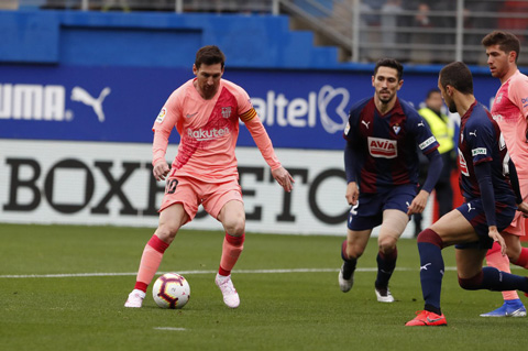 Dù rất nỗ lực nhưng Messi và các đồng đội phải chấp nhận chia điểm trong trận đấu cuối cùng của mùa 2018/19