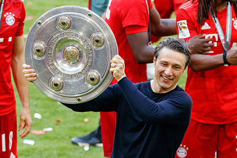 Kovac giúp Bayern bảo vệ thành công ngôi vô địch, nhưng rất có thể ngày mai ra đứng đường