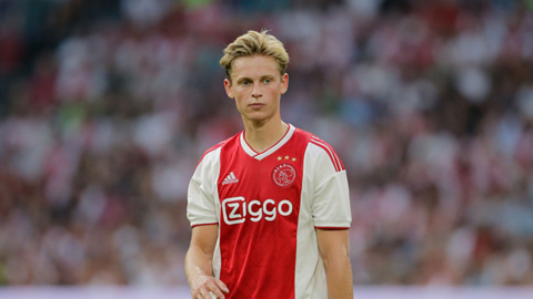 De Jong đã thi đấu rất nổi bật trong đội hình Ajax mùa giải vừa qua