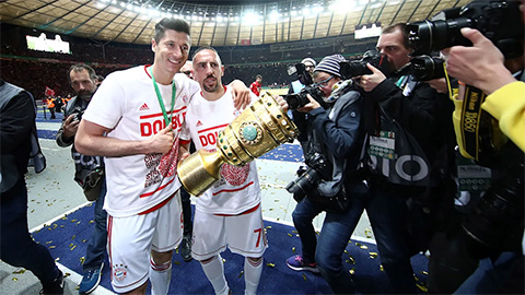 Ribery, Lewandowski lập kỷ lục đáng nhớ trong ngày Bayern đoạt cúp QG Đức