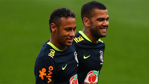 Neymar bị tước băng thủ quân ở tuyển Brazil