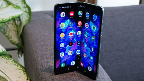 Samsung tiếp tục hoãn ngày mở bán điện thoại màn hình gập Galaxy Fold