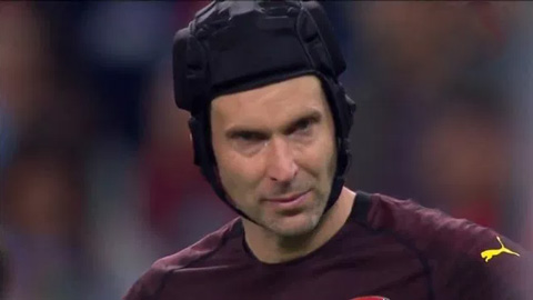 Cech sụt sùi, Torreira khóc lóc sau thất bại tủi hổ của Arsenal