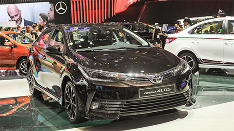 Toyota Corolla Altis giảm giá tới 80 triệu 'quyết đấu' Mazda 3, Kia Cerato, Hyundai Elantra 2019