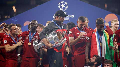 Liverpool vô địch Champions League: Người đẹp đâu thể ngủ mãi trong rừng