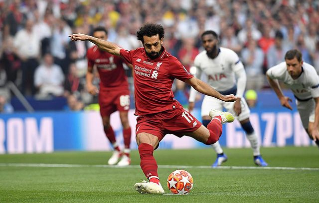 Mohamed Salah nhận nhiệm vụ thực hiện quả đá phạt 11m