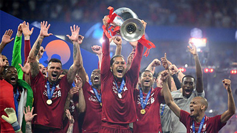 Liverpool cân bằng thành tích danh hiệu với M.U