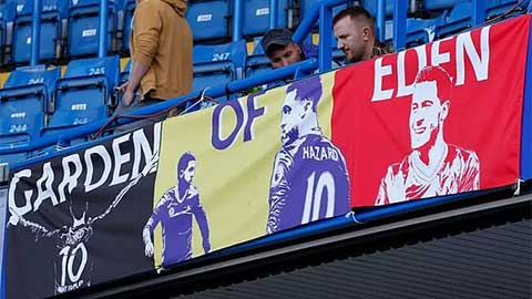 Chelsea gỡ banner của Hazard khỏi Stamford Bridge