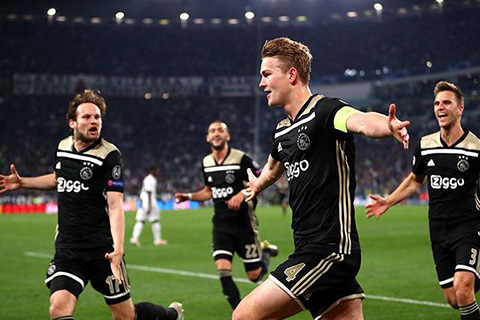 Ajax chưa chắc đã tham dự Champions League mùa sau