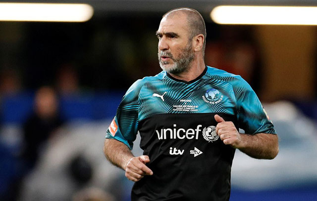 Cựu danh thủ Eric Cantona cũng tham gia trận đấu từ thiện ở sân Stamford Bridge