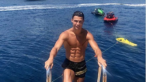Ronaldo chi hơn 1 tỷ VNĐ đưa gia đình đi nghỉ tại Hy Lạp