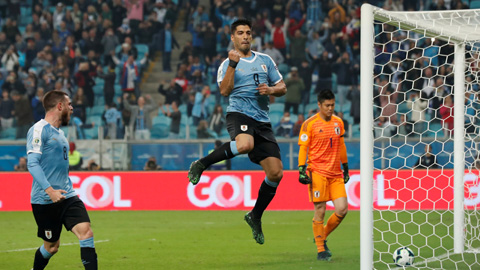 Soi kèo ngày 29/6: Xỉu bàn thắng, tài phạt góc hiệp 1 trận Uruguay - Peru