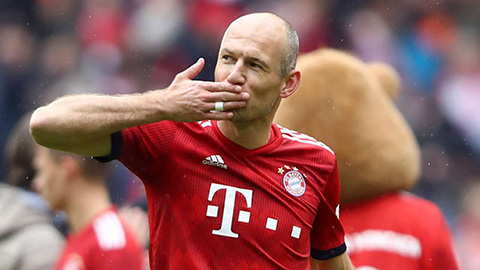 Tiền vệ Robben giải nghệ ở tuổi 35
