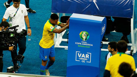 Copa America 2019: VAR, điểm nhấn 'bất đắc dĩ'