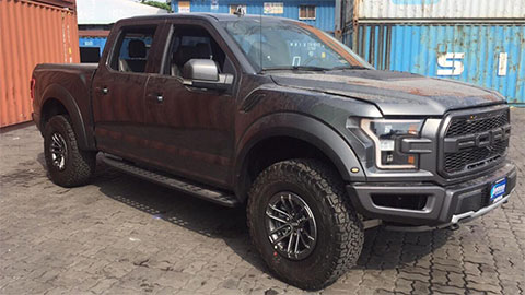 Ford F-150 Raptor 2019 Giá Tiền Tỷ, Lăn Bánh Trên Đuờng Phố Sài Gòn