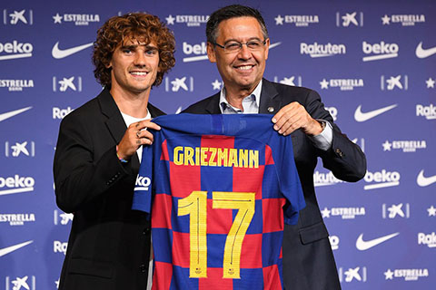 Griezmann nhận áo số 17 ở sân Nou Camp