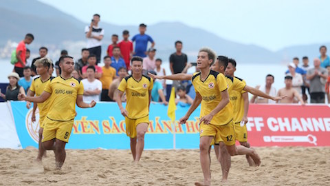 Gia Việt gây sốc trong ngày khai mạc giải bóng đá bãi biển VĐQG - Cúp VietFootbal 2019